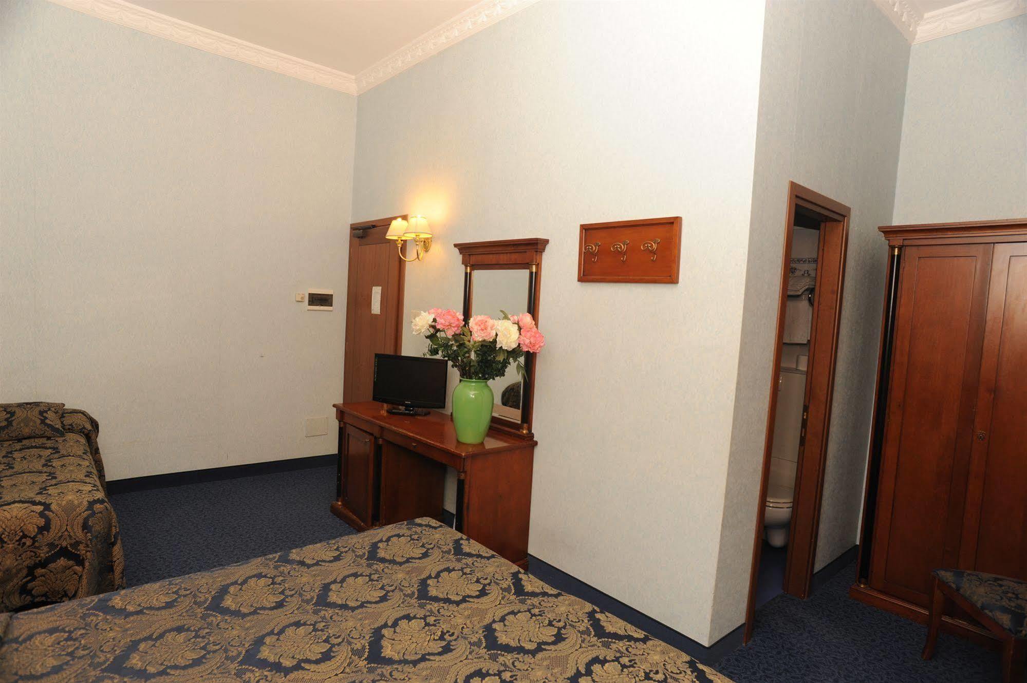 Hotel Silva Rom